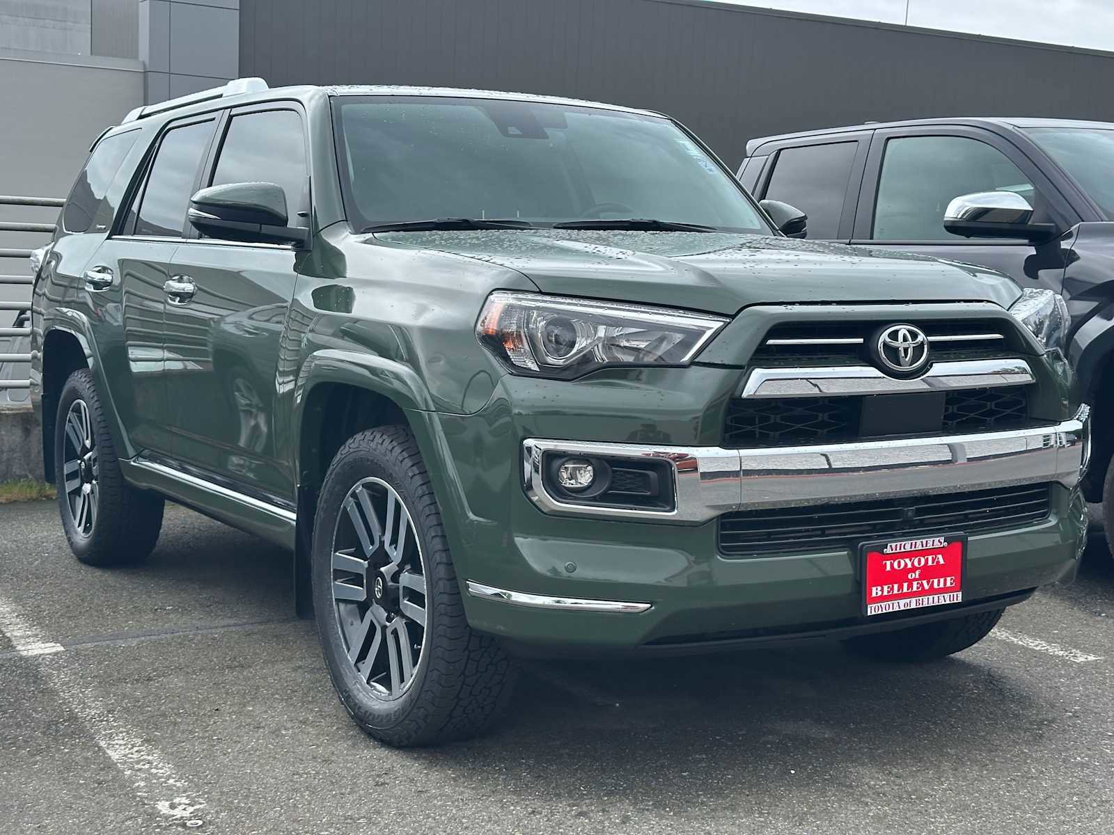 Certified 2022 Toyota 4Runner Limited AWD/4WD image 3