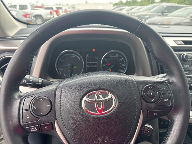 Used 2017 Toyota RAV4 XLE AWD/4WD image 27