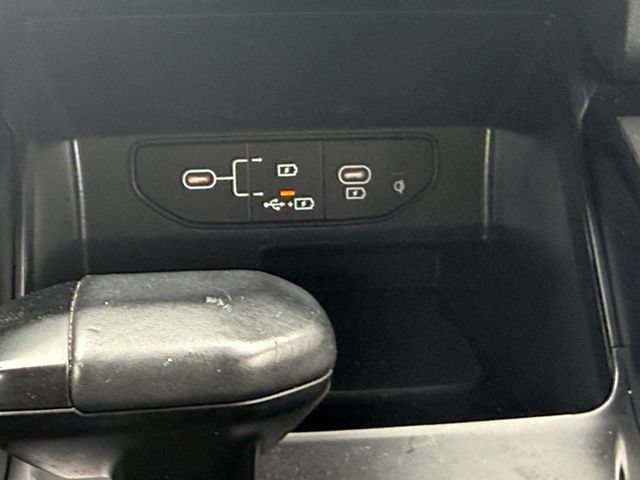 Used 2024 Kia Sorento S FWD image 6