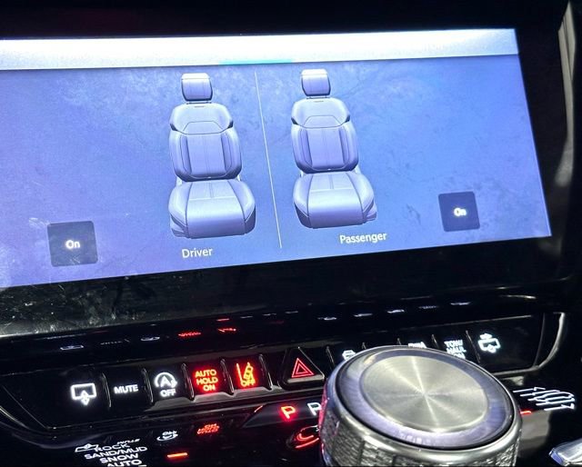 Used 2024 Jeep Grand Wagoneer L Series II w/ Quick Order Packagew 28T image 16