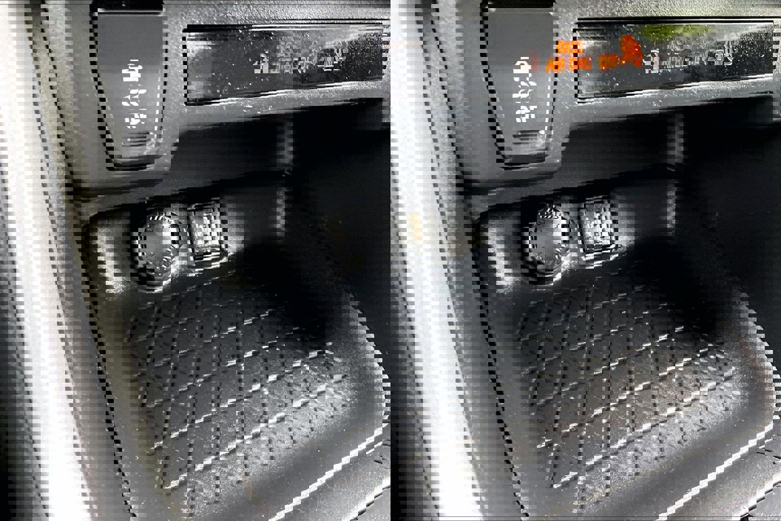 Used 2024 Toyota RAV4 XLE image 30