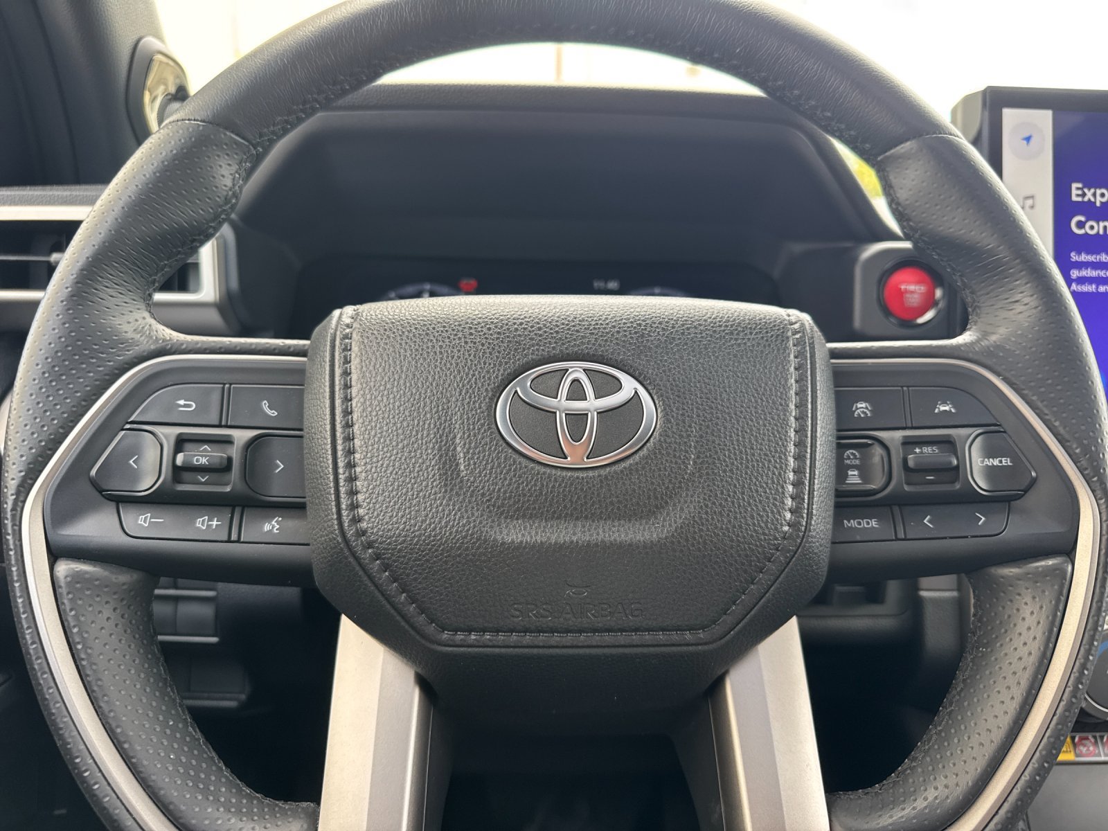 Used 2025 Toyota 4Runner TRD Off-Road Premium w/ Tow Technology Package AWD/4WD image 23
