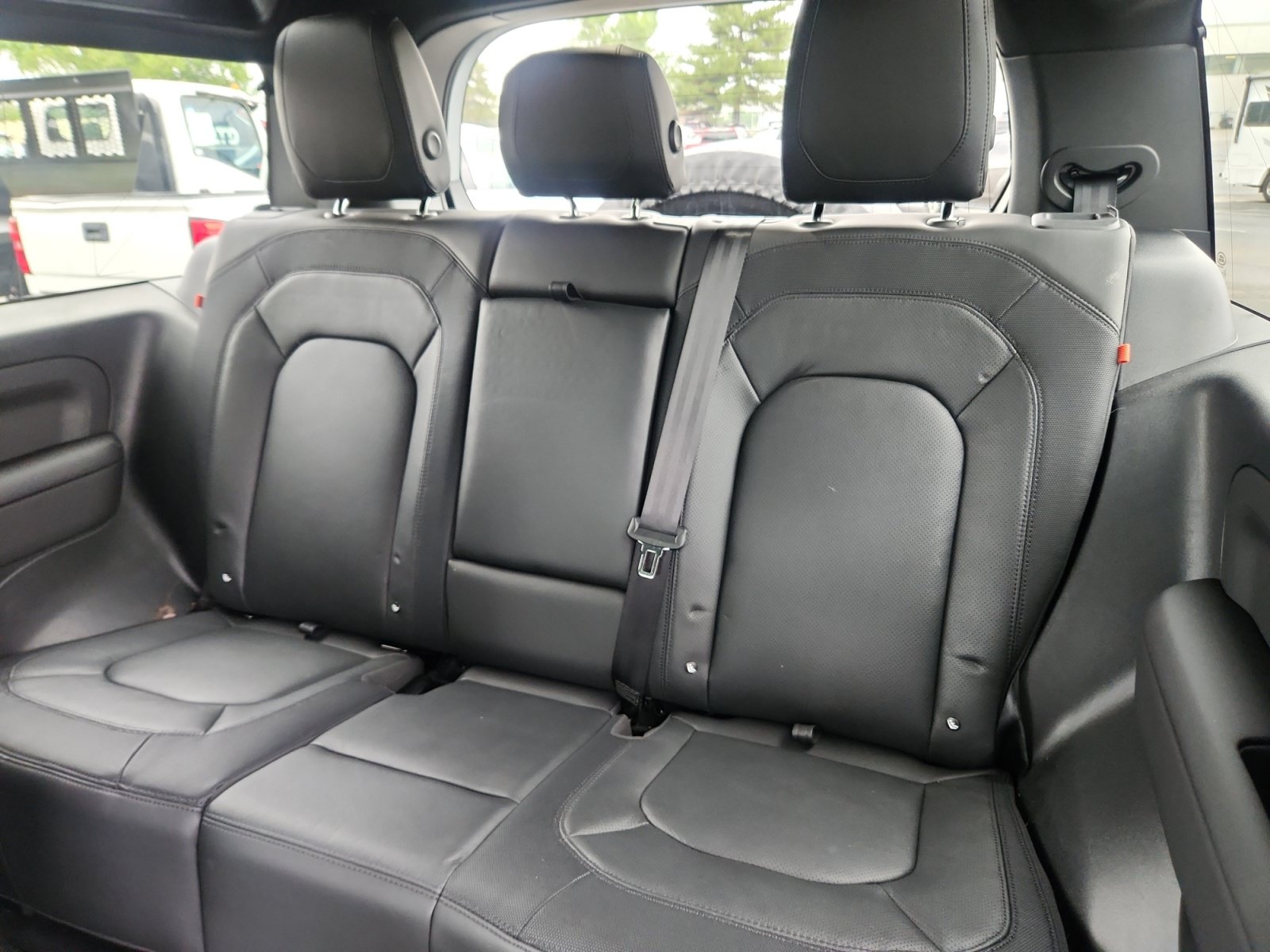 Used 2024 Land Rover Defender 90 X-Dynamic SE AWD/4WD image 17