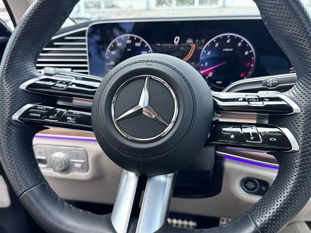 Used 2024 Mercedes-Benz GLS 450 4MATIC image 15
