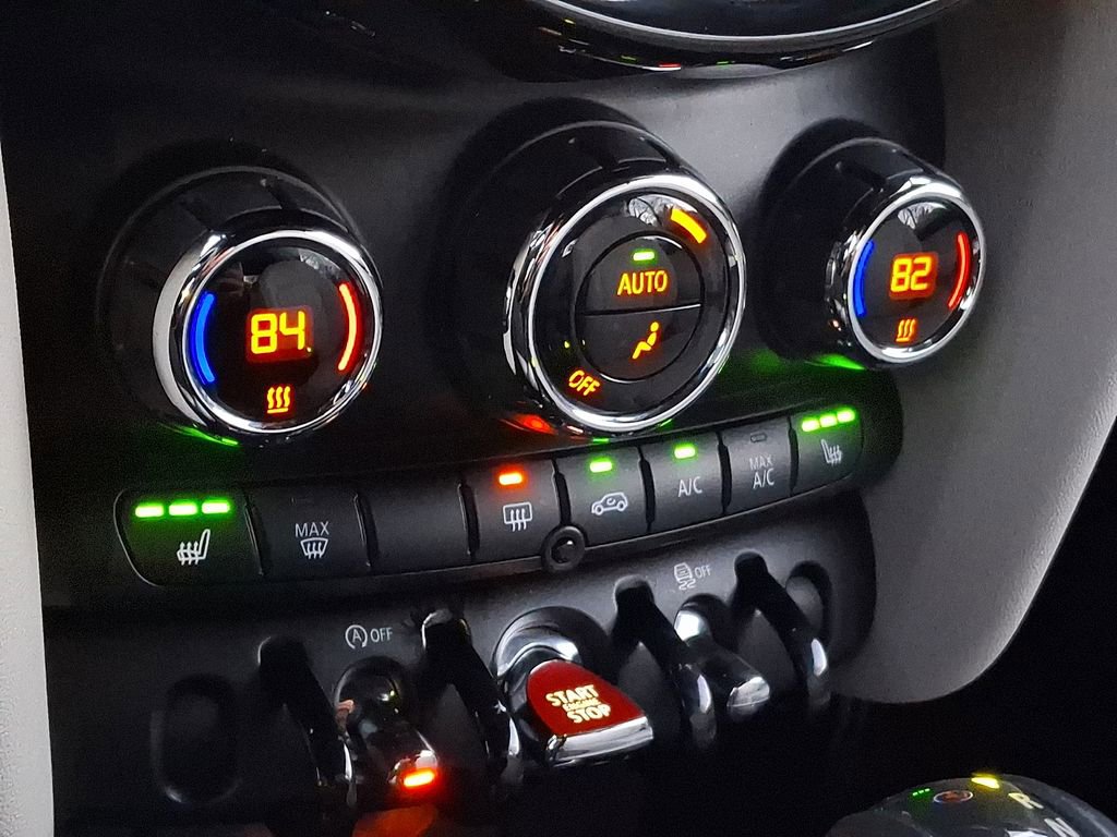 Used 2017 MINI Cooper S image 12