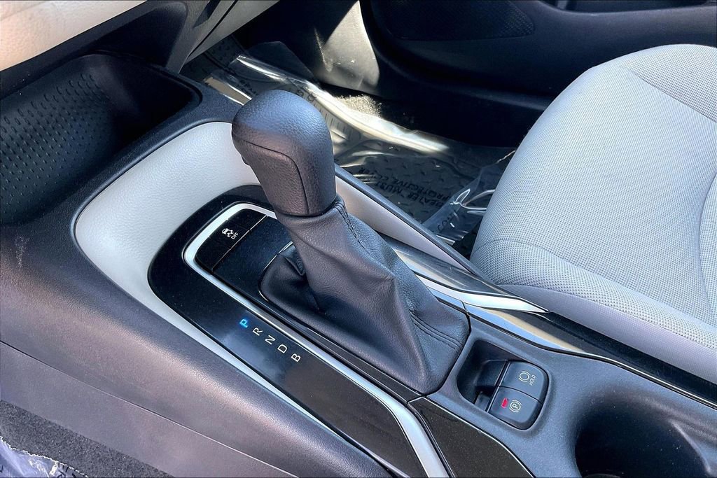 Used 2022 Toyota Corolla LE image 14