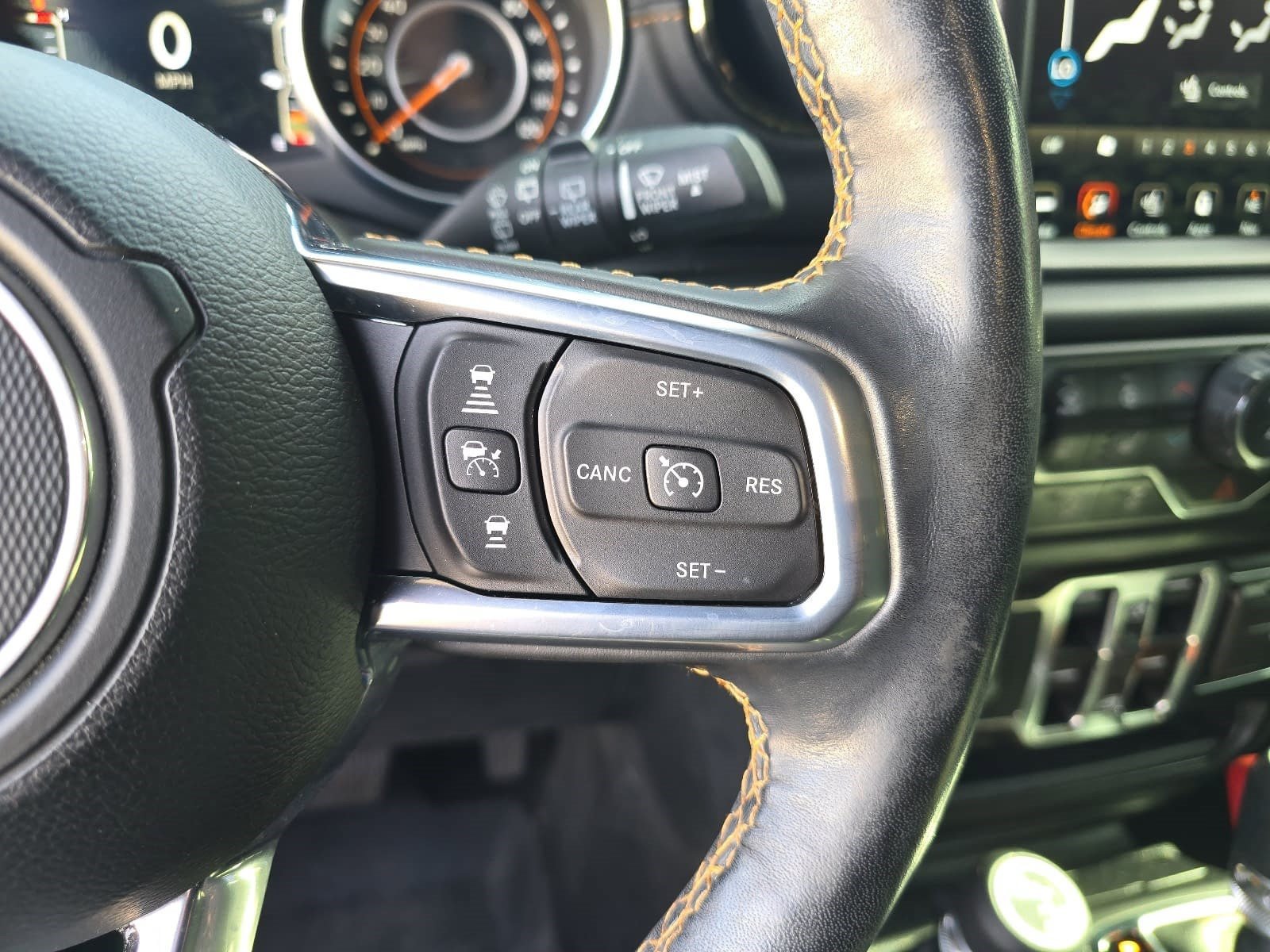Used 2021 Jeep Wrangler Unlimited Sahara AWD/4WD image 14