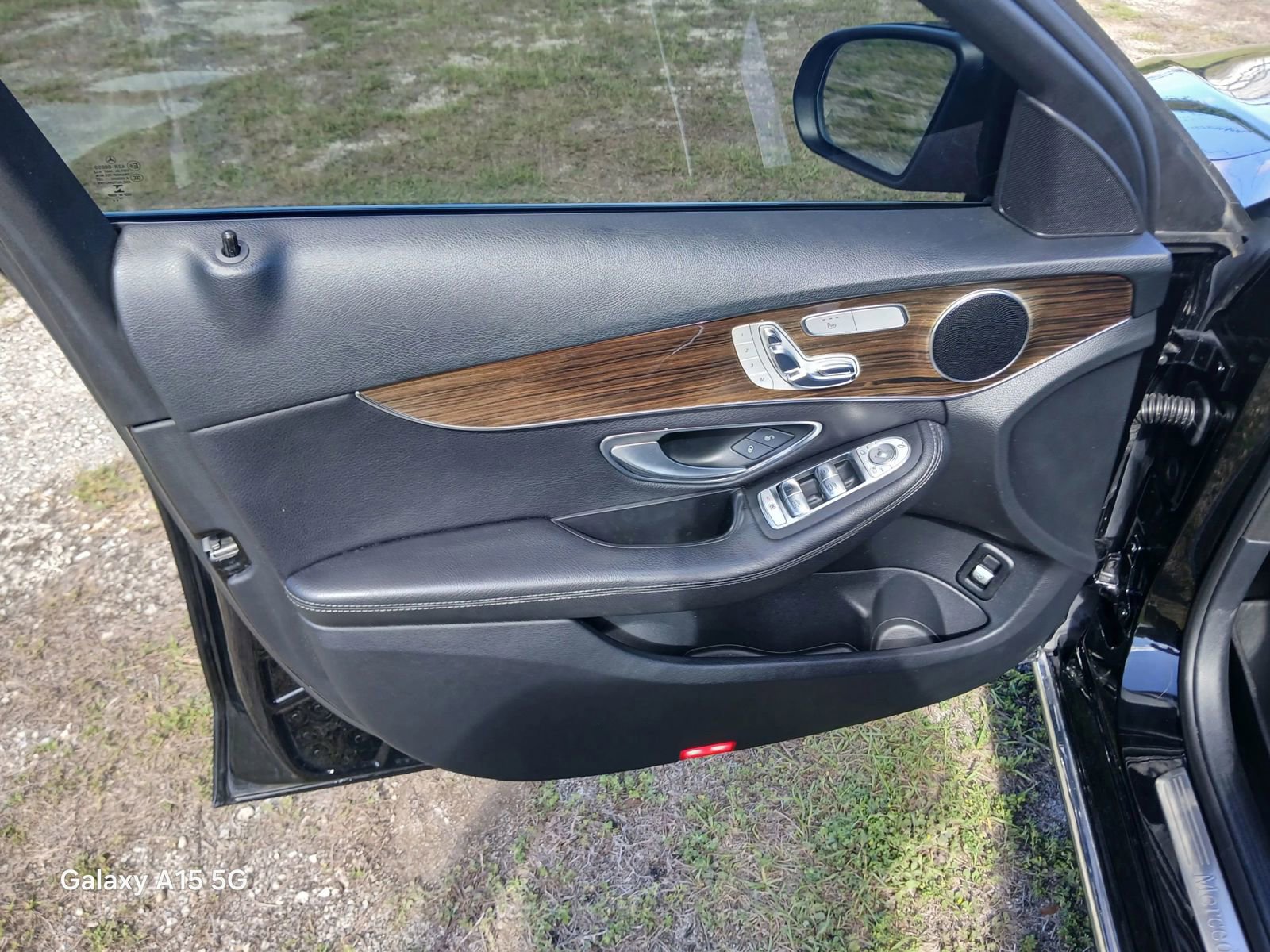 Used 2018 Mercedes-Benz C 300 Sedan w/ Premium Package image 11