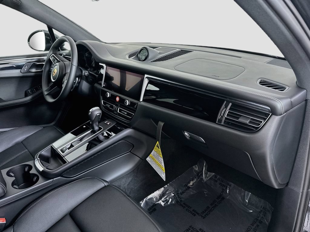New 2026 Porsche Macan S AWD/4WD image 31