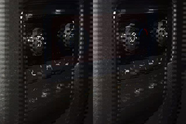 New 2026 Chevrolet Suburban Premier image 43