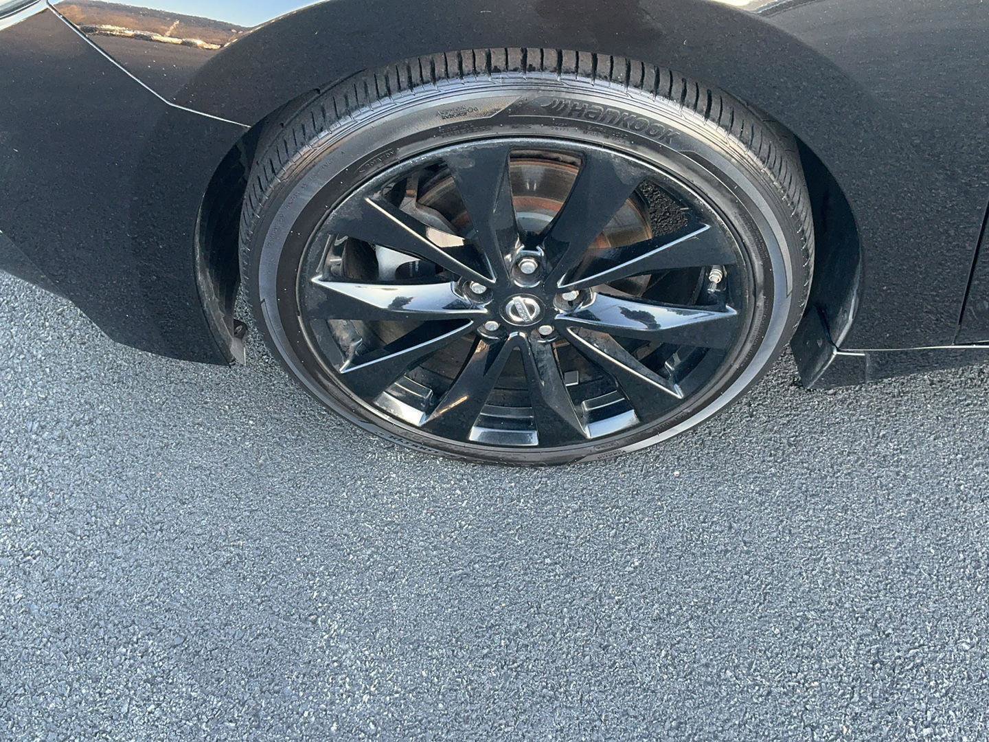 Used 2018 Nissan Maxima SR w/ Midnight Edition image 12