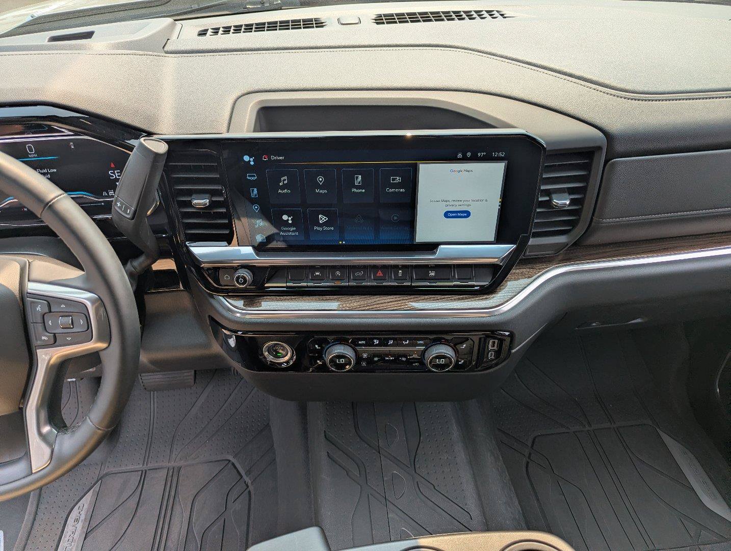 Used 2024 Chevrolet Silverado 1500 LT AWD/4WD image 17