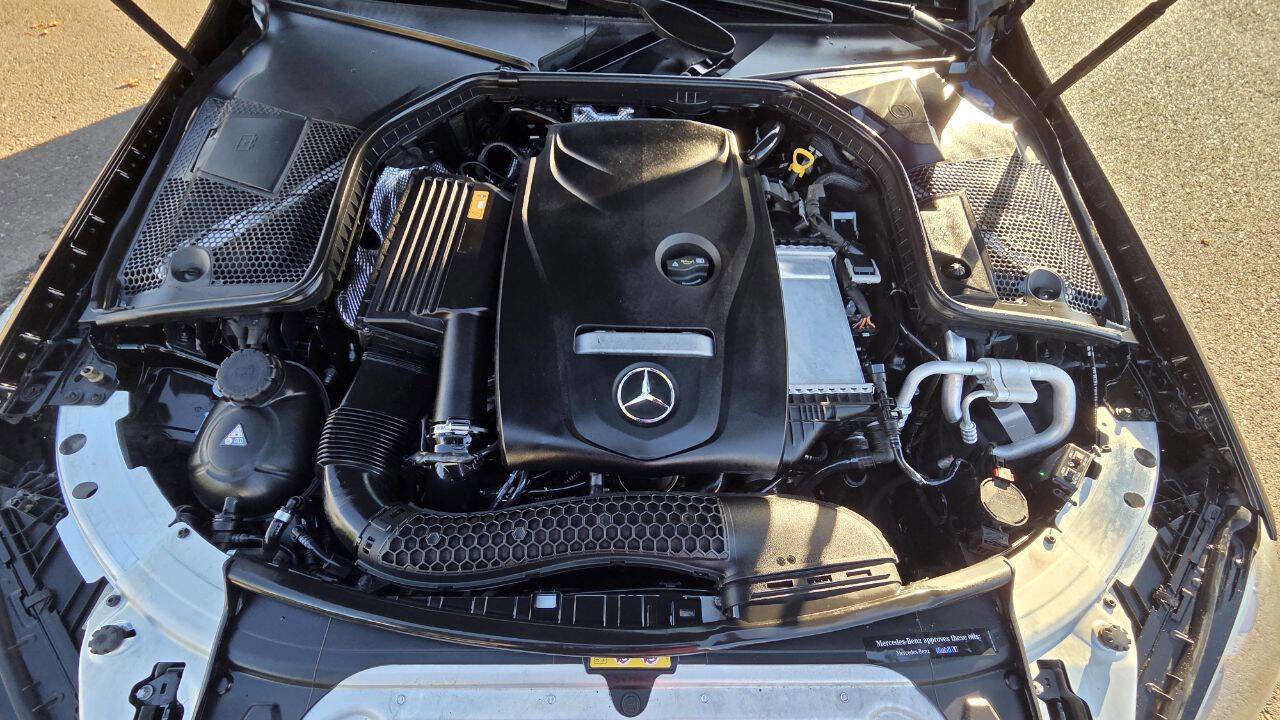 Used 2017 Mercedes-Benz C 300 4MATIC Sedan image 11