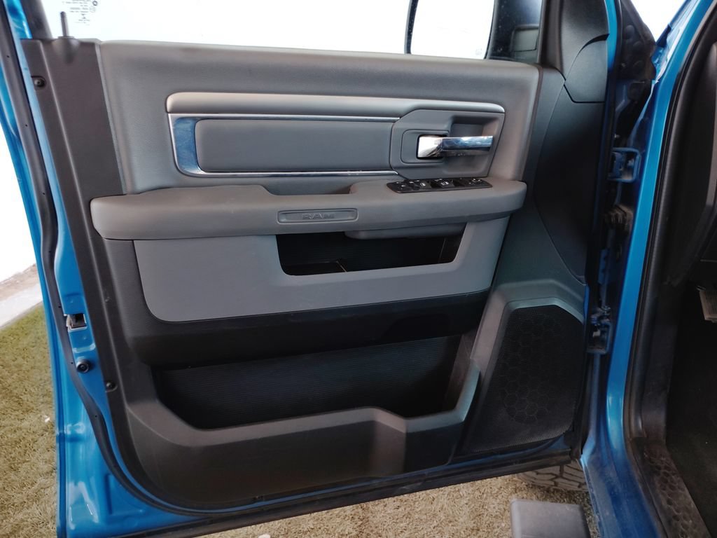 Used 2020 RAM 1500 Warlock w/ Electronics Group RWD image 19