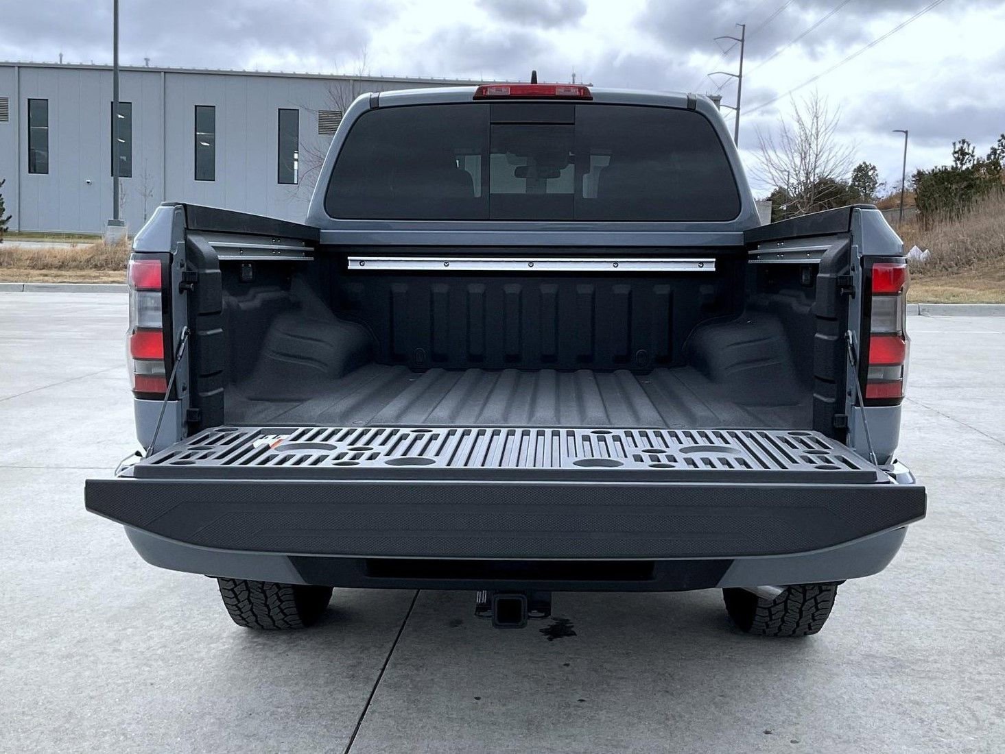 New 2026 Nissan Frontier PRO-4X w/ Pro-4x Convenience Package image 9