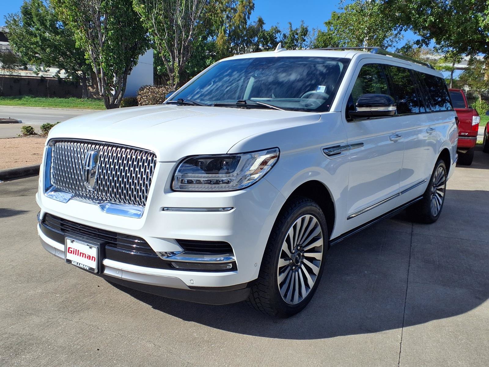 Used 2021 Lincoln Navigator L Reserve w/ Luxury Package AWD/4WD image 4