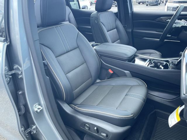 Used 2025 Chevrolet Traverse High Country w/ LPO, Floor Liner Package image 29