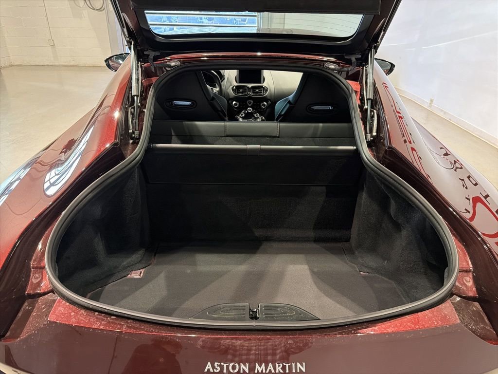 Used 2020 Aston Martin V8 Vantage Coupe image 29