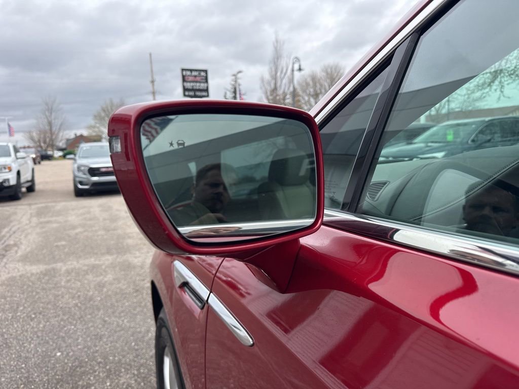 Certified 2018 Buick Enclave Essence FWD image 11