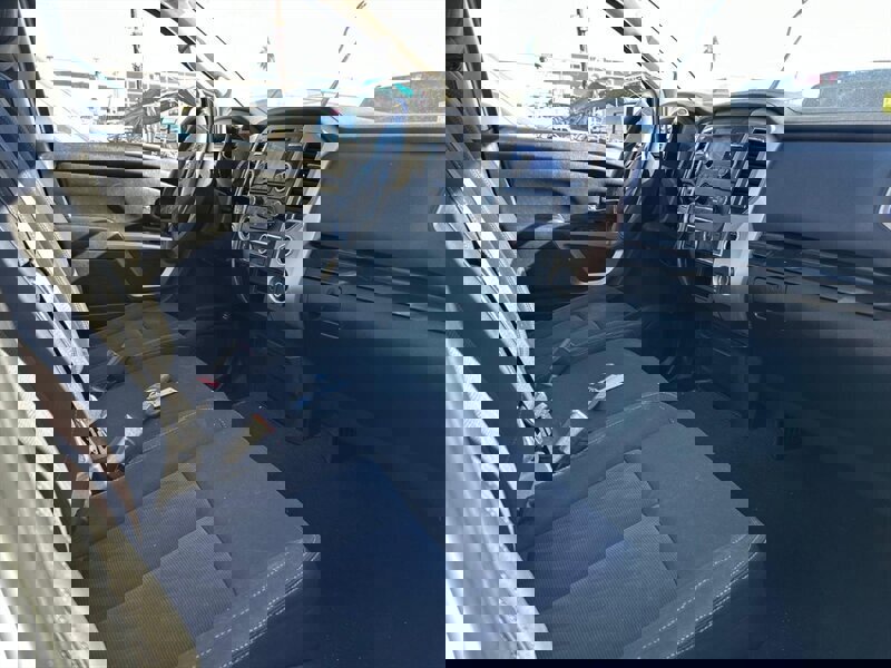 Used 2017 Nissan Titan SV RWD image 28