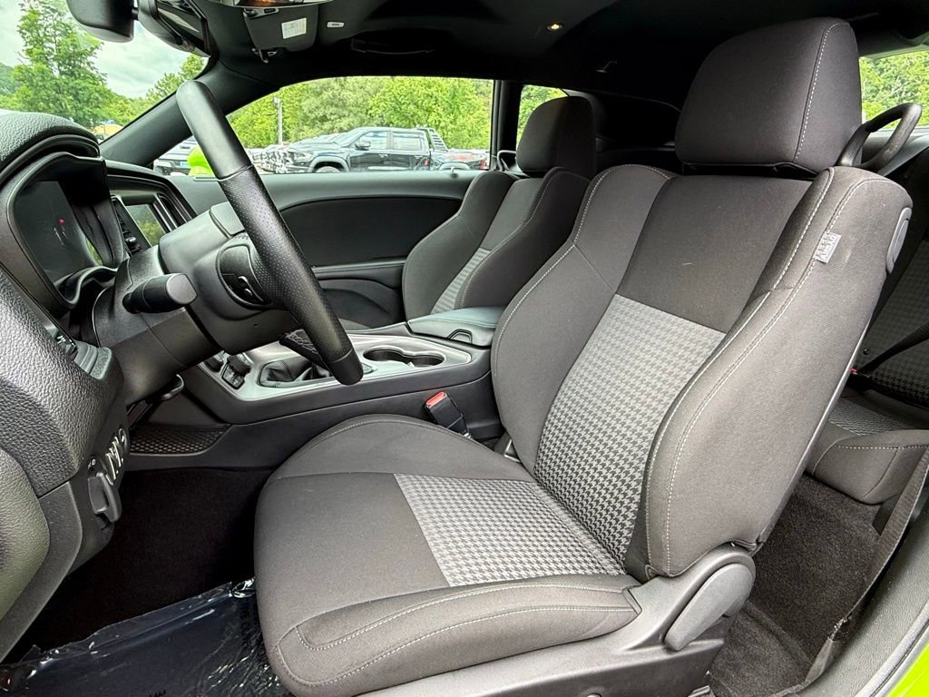 Used 2023 Dodge Challenger R/T w/ Blacktop Package image 16