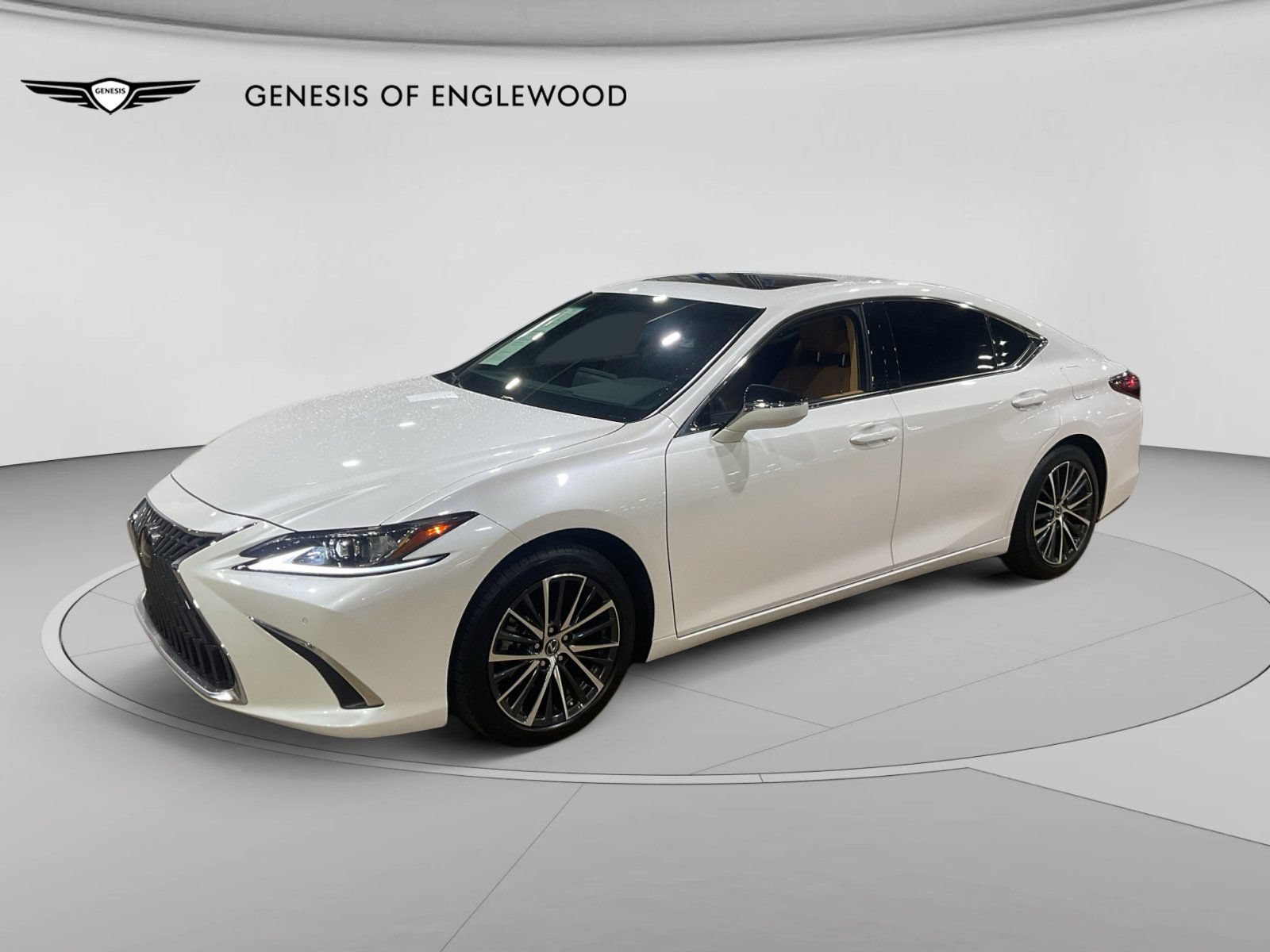 Used 2025 Lexus ES 350 w/ Premium Package FWD image 1