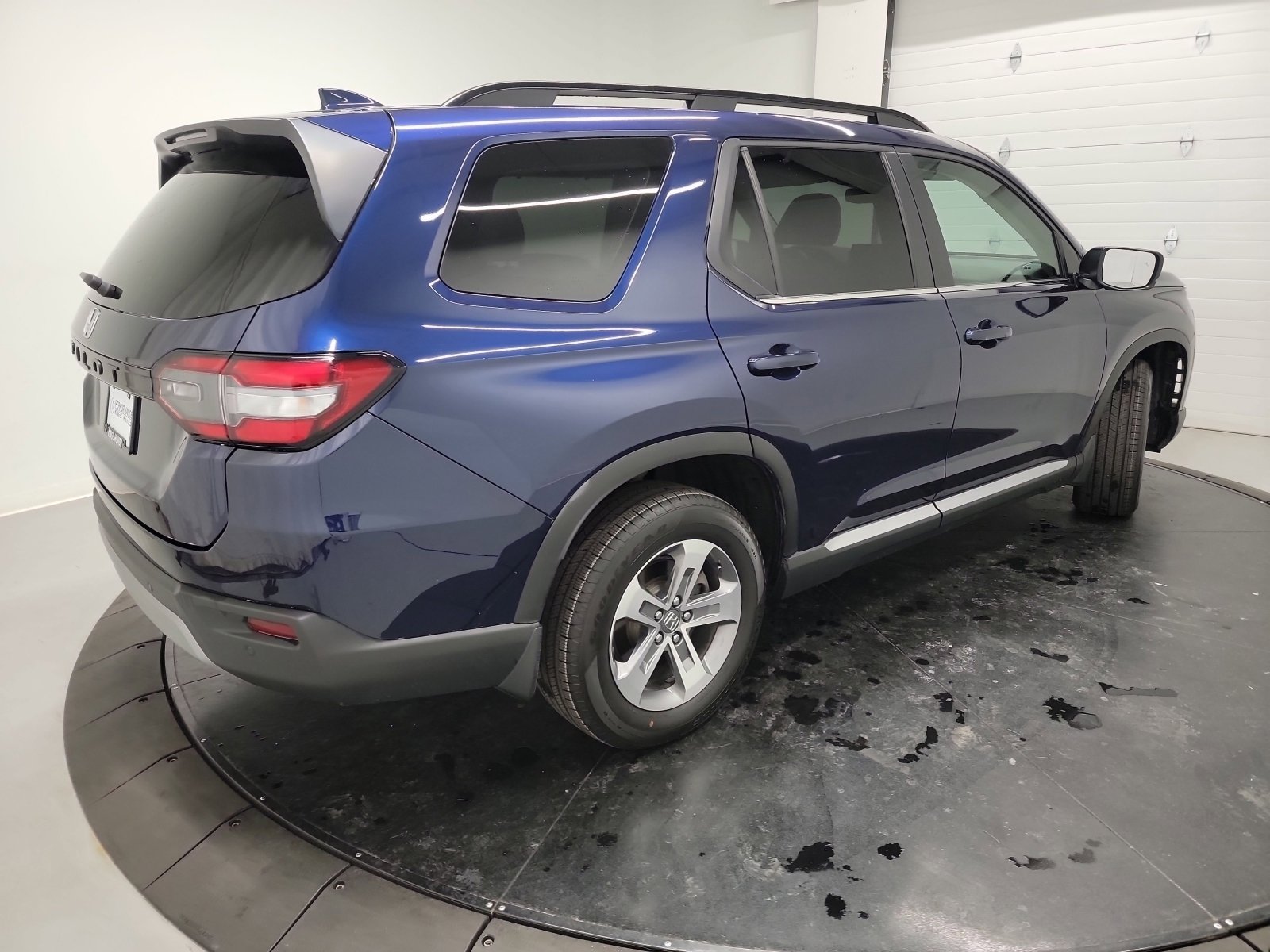 Certified 2024 Honda Pilot EX-L image 16