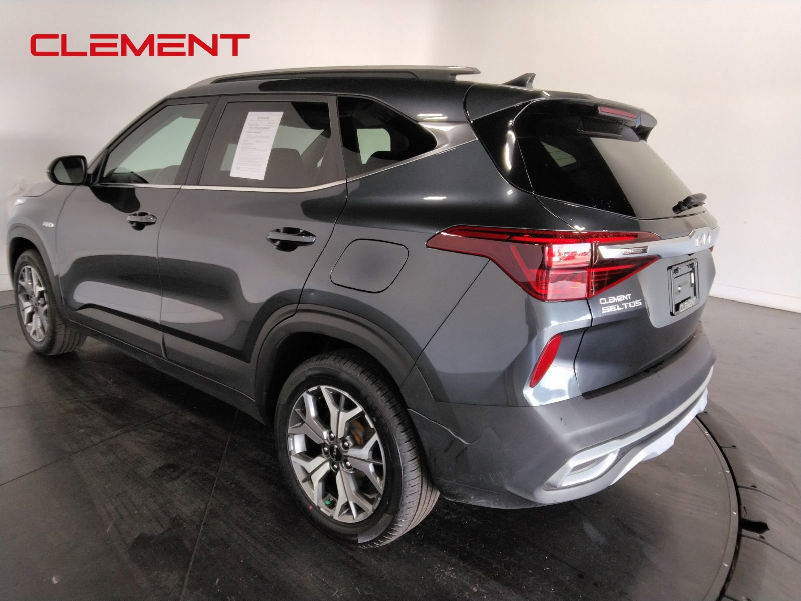 Used 2023 Kia Seltos EX image 8