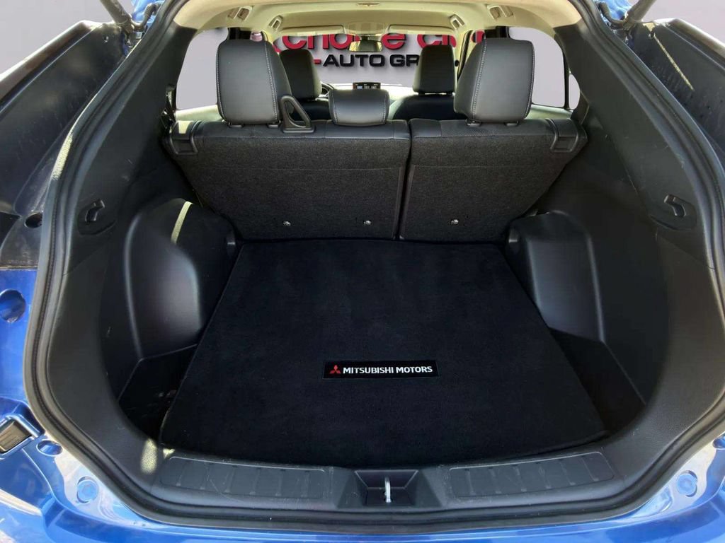 Used 2025 Mitsubishi Eclipse Cross SE AWD/4WD image 27