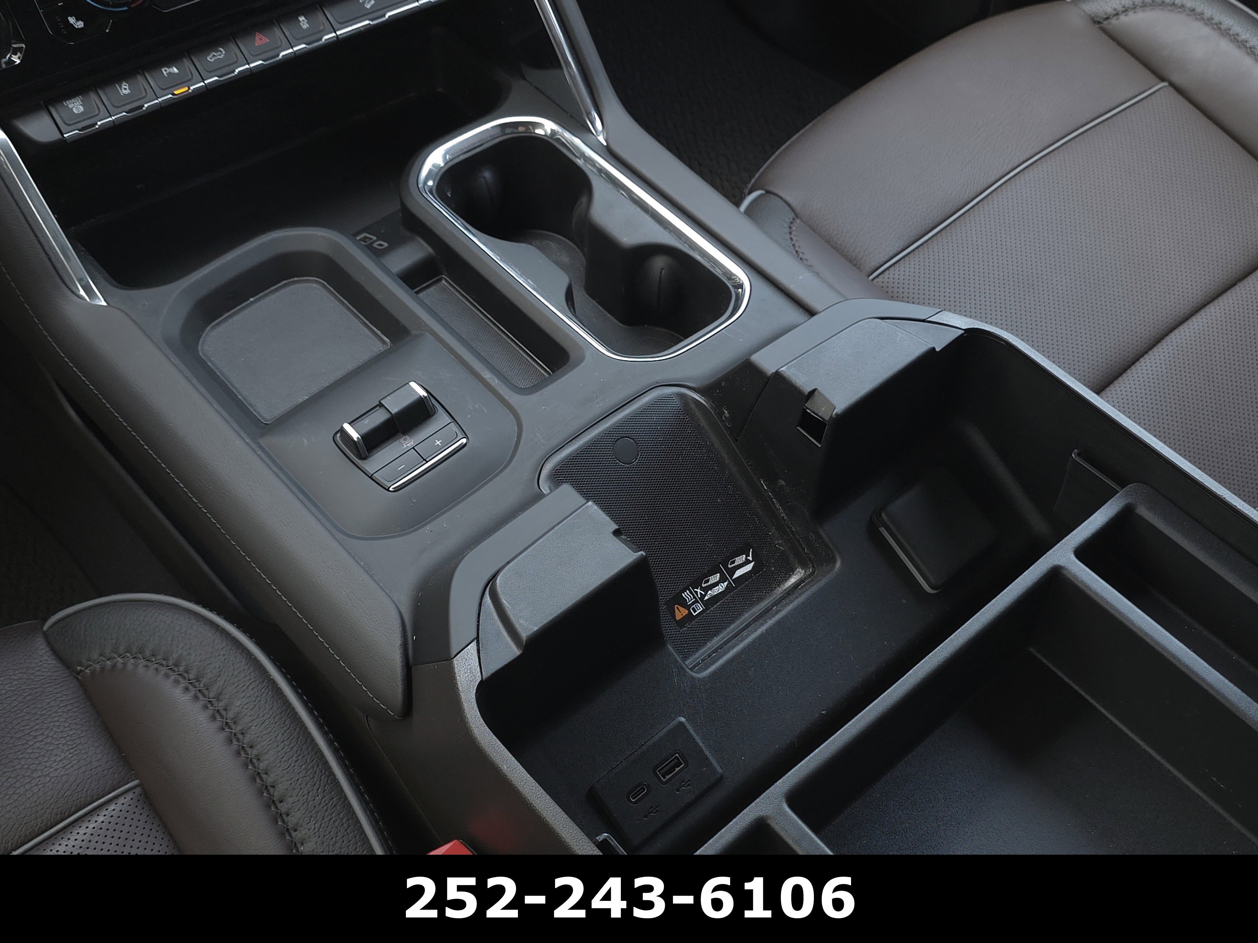 Used 2025 GMC Sierra 2500 Denali w/ Denali Reserve Package AWD/4WD image 16