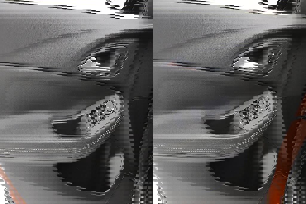 Used 2020 Buick Encore GX Select image 14