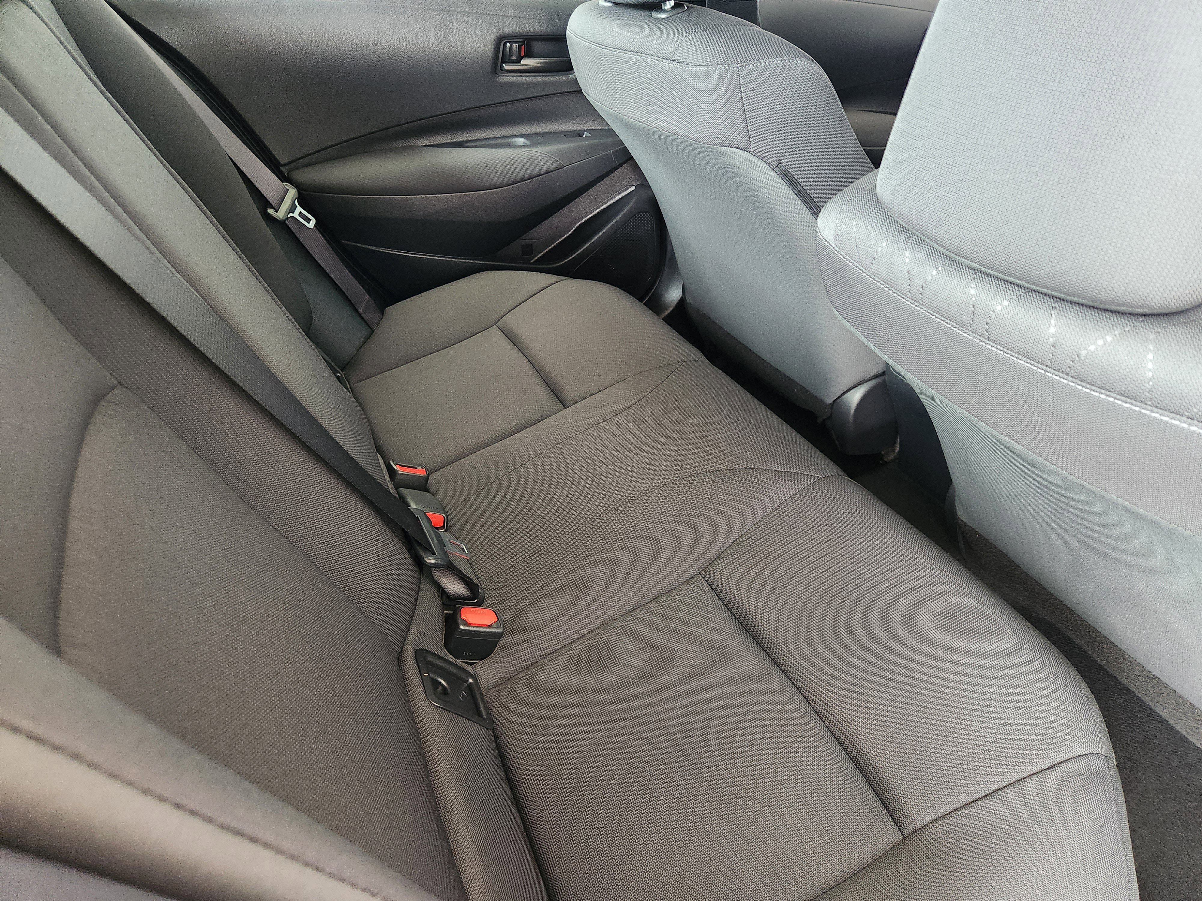 Used 2024 Toyota Corolla LE FWD image 33