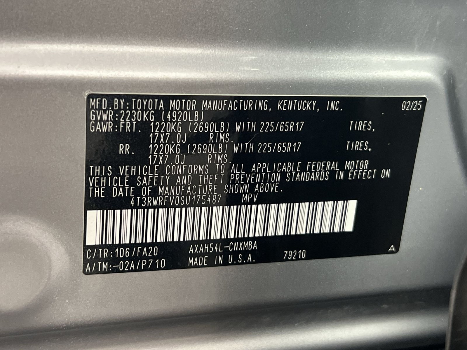 Used 2025 Toyota RAV4 XLE AWD/4WD image 30