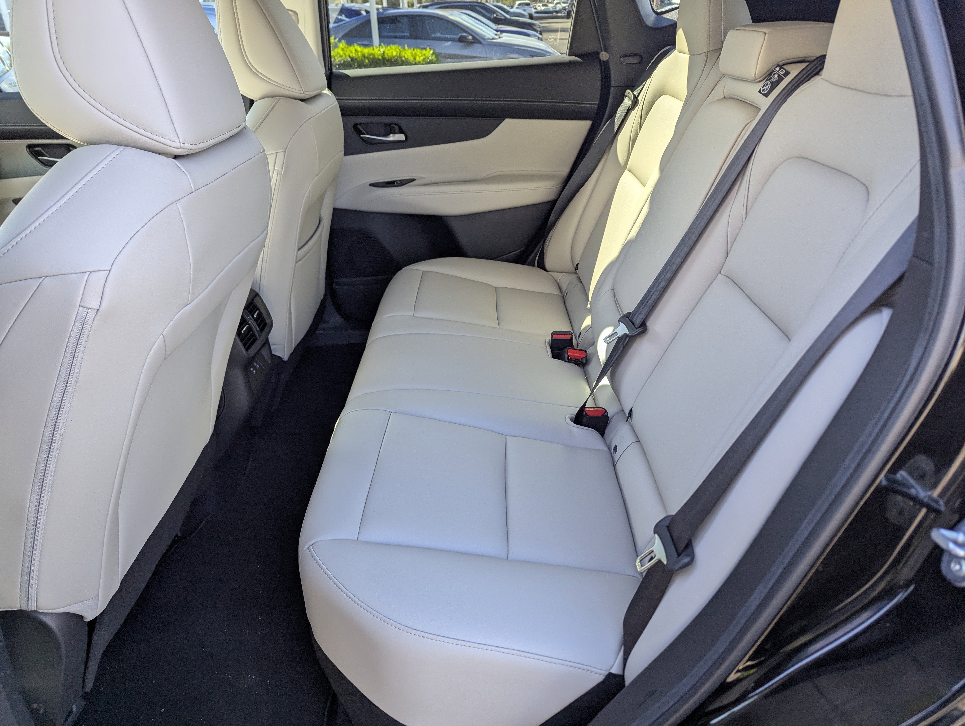 Used 2025 Nissan Murano SL AWD/4WD image 8