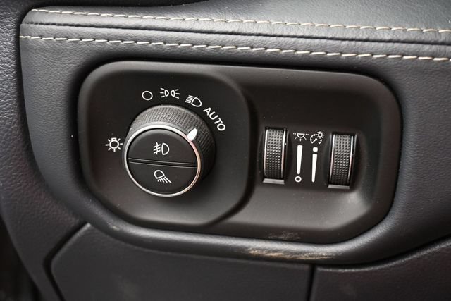 Used 2022 RAM 2500 Limited AWD/4WD image 34