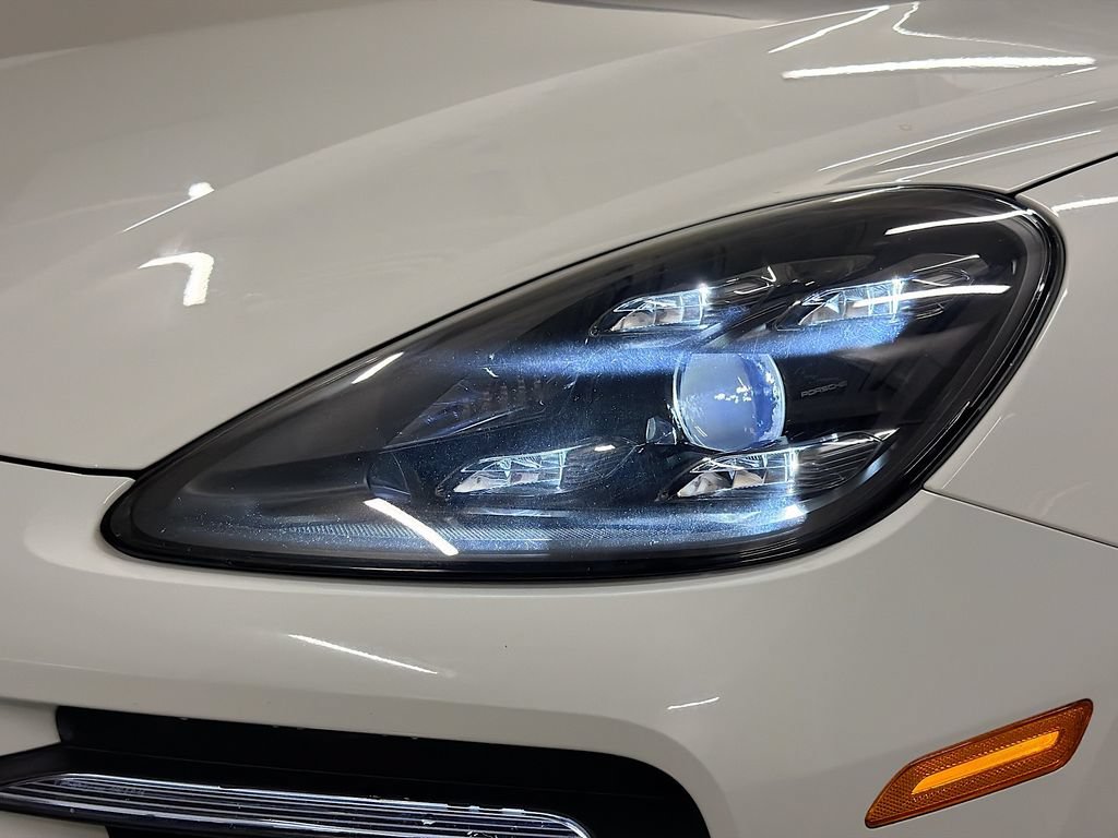 Certified 2020 Porsche Cayenne AWD/4WD image 33