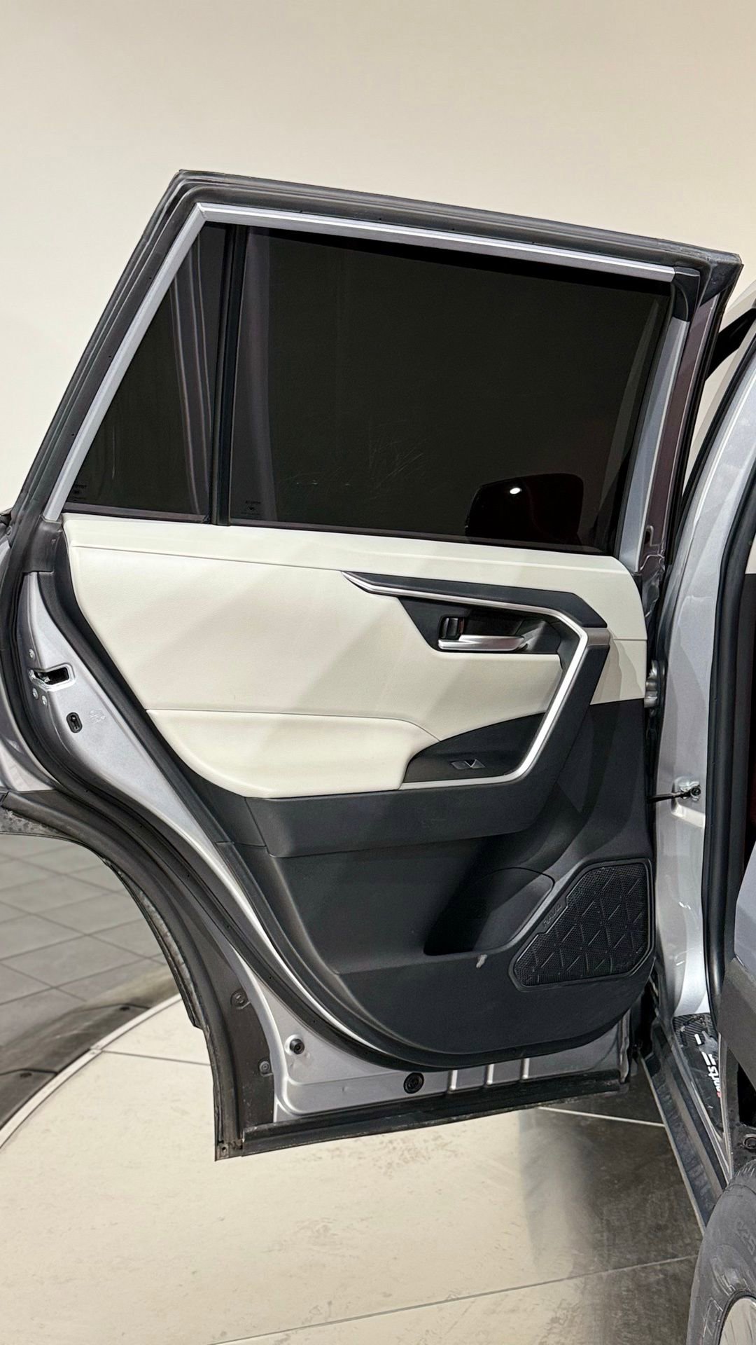 Used 2025 Toyota RAV4 XLE w/ Convenience Package image 43