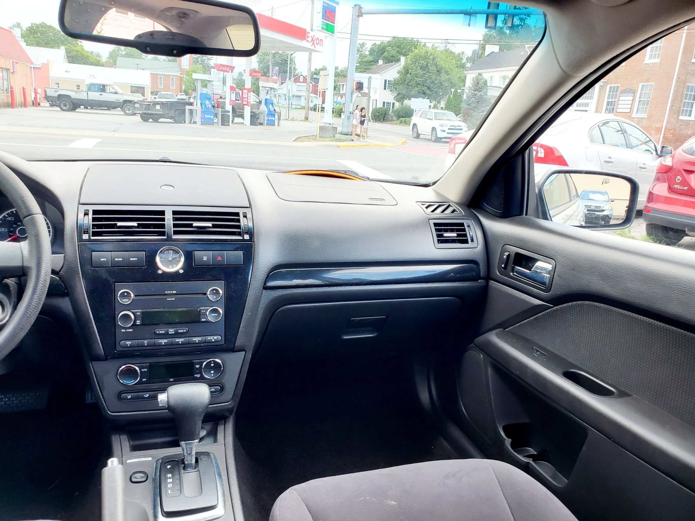 Used 2009 Ford Fusion SEL FWD image 17