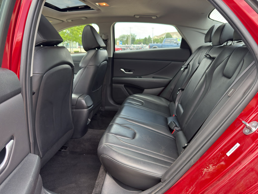 Used 2025 Hyundai Elantra Limited FWD image 33