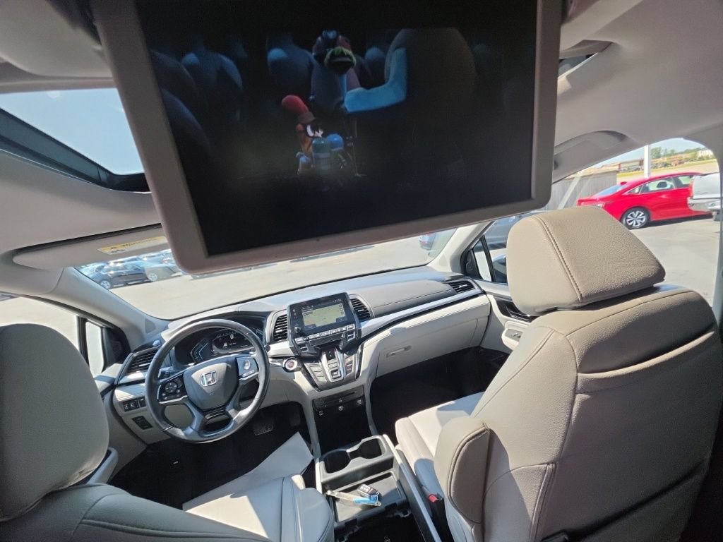 Used 2023 Honda Odyssey Touring image 23