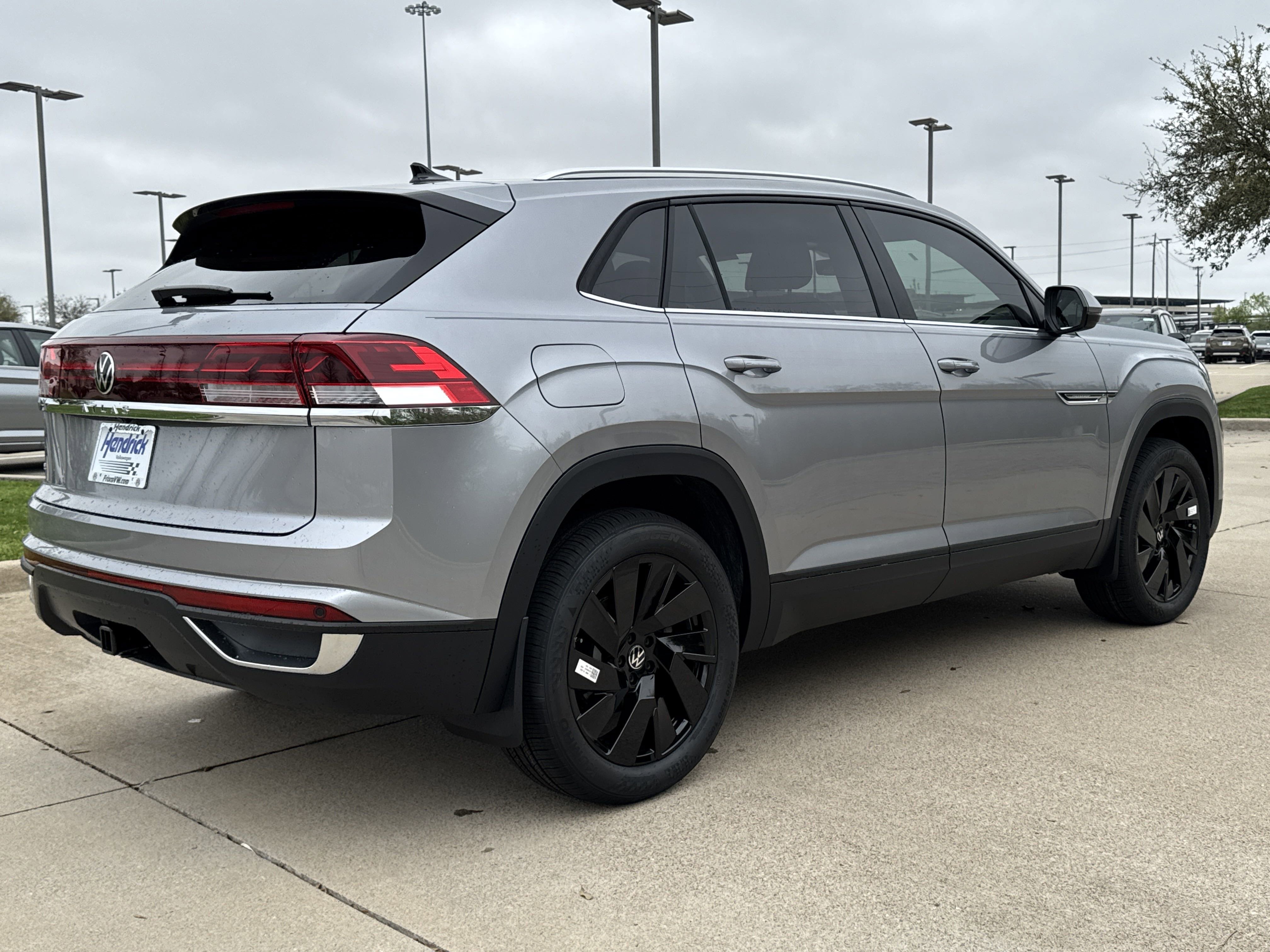 Certified 2026 Volkswagen Atlas Cross Sport SE FWD image 34