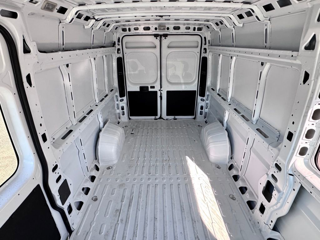 Used 2025 RAM ProMaster 3500 w/ Crew Van Package image 12