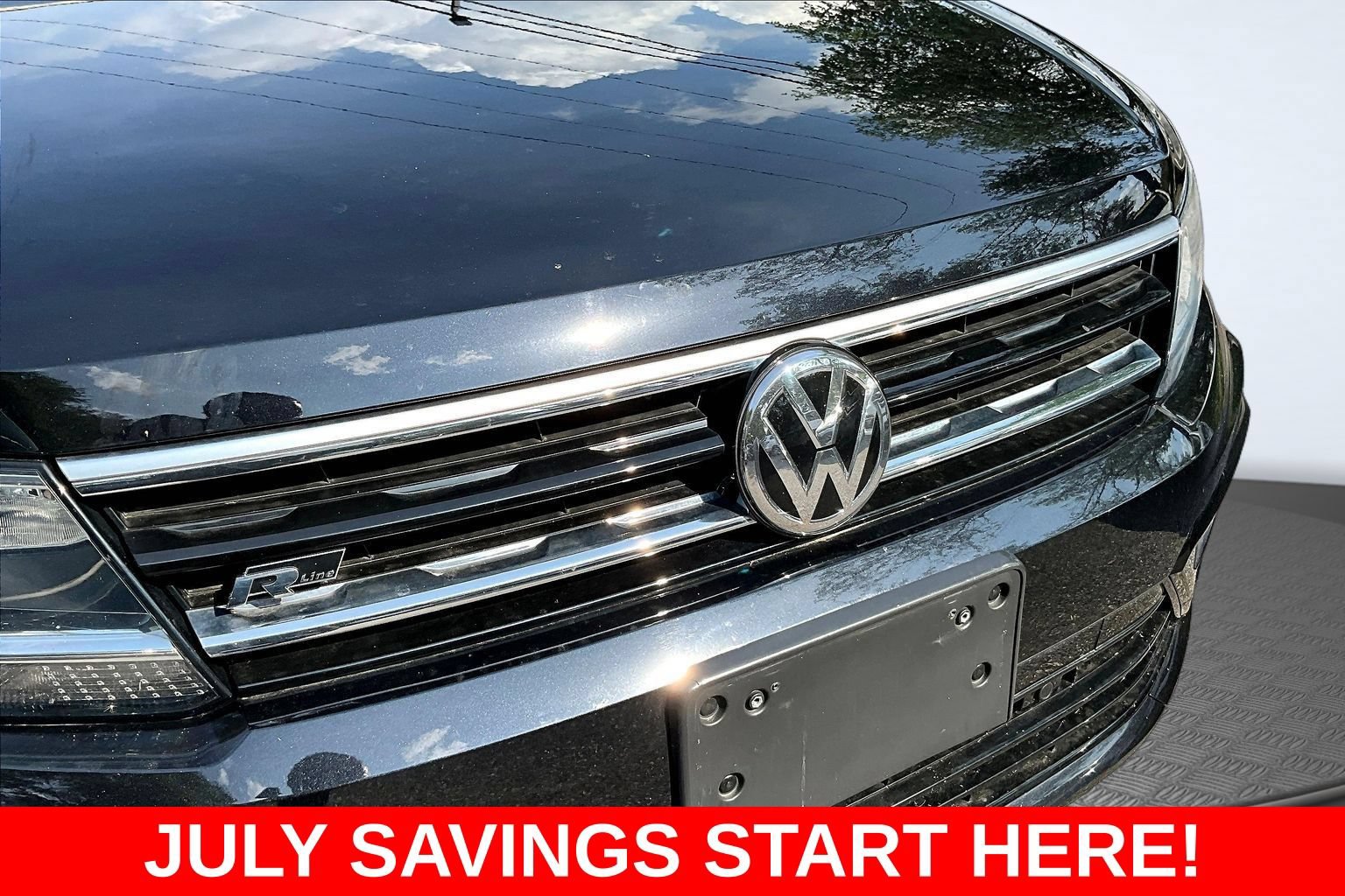 Used 2021 Volkswagen Tiguan SEL AWD/4WD image 41