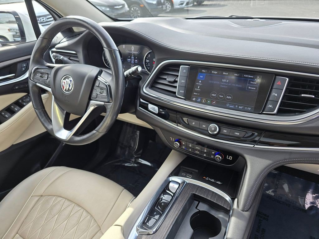 Used 2023 Buick Enclave Avenir w/ Avenir Technology Package AWD/4WD image 11