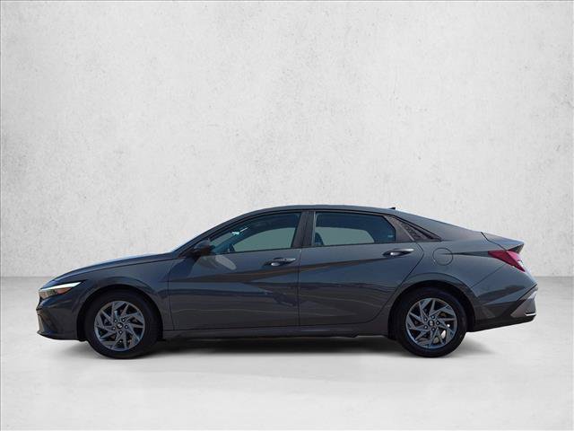 Used 2024 Hyundai Elantra SEL FWD image 9