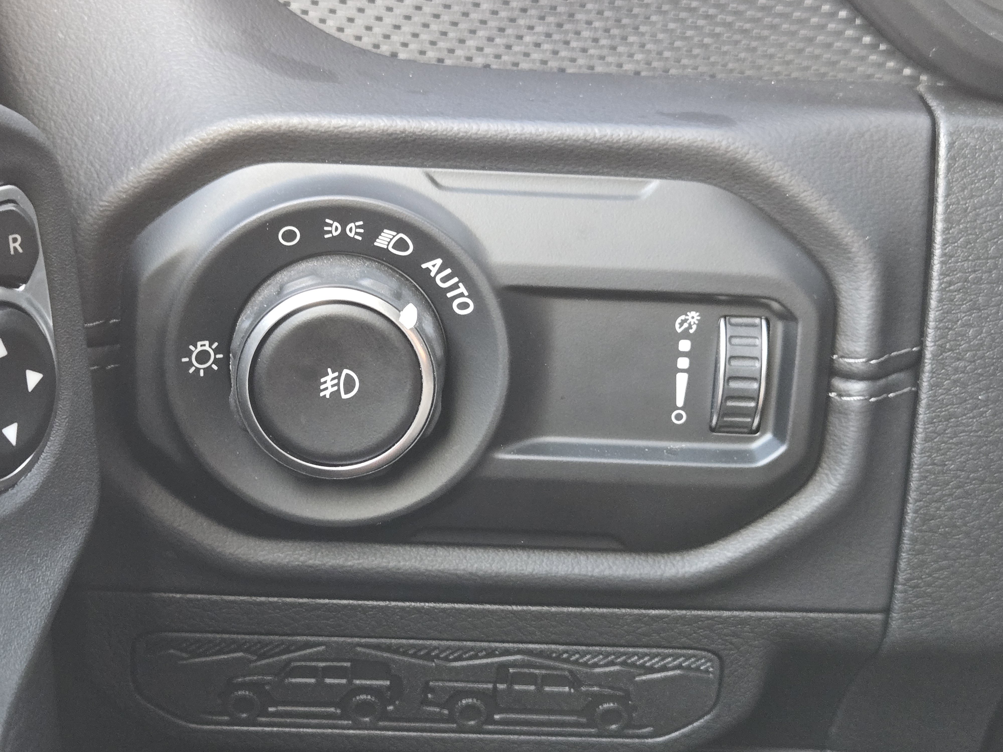 Used 2025 Jeep Wrangler Unlimited Rubicon AWD/4WD image 24