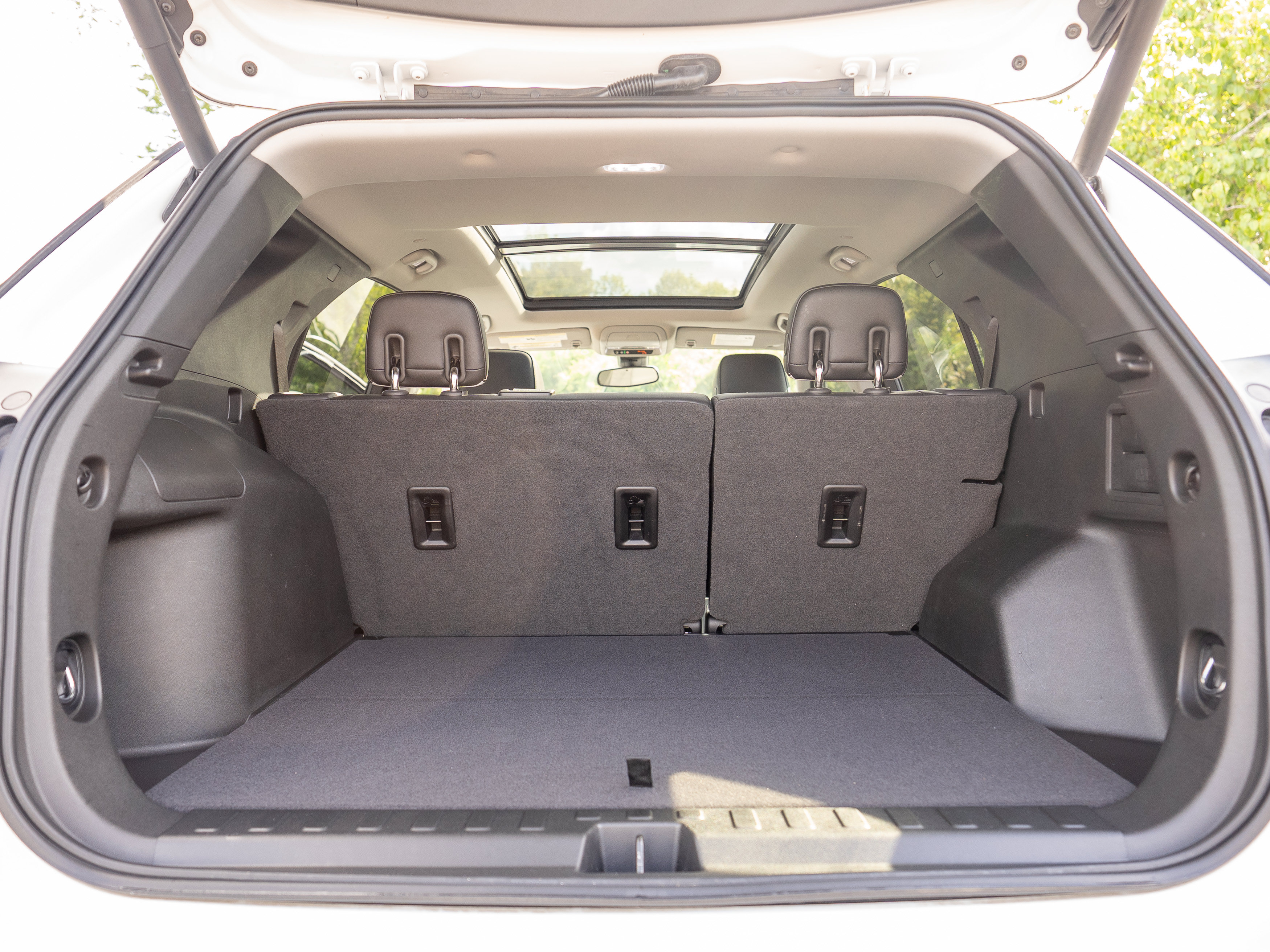 Used 2020 Chevrolet Equinox Premier FWD image 41