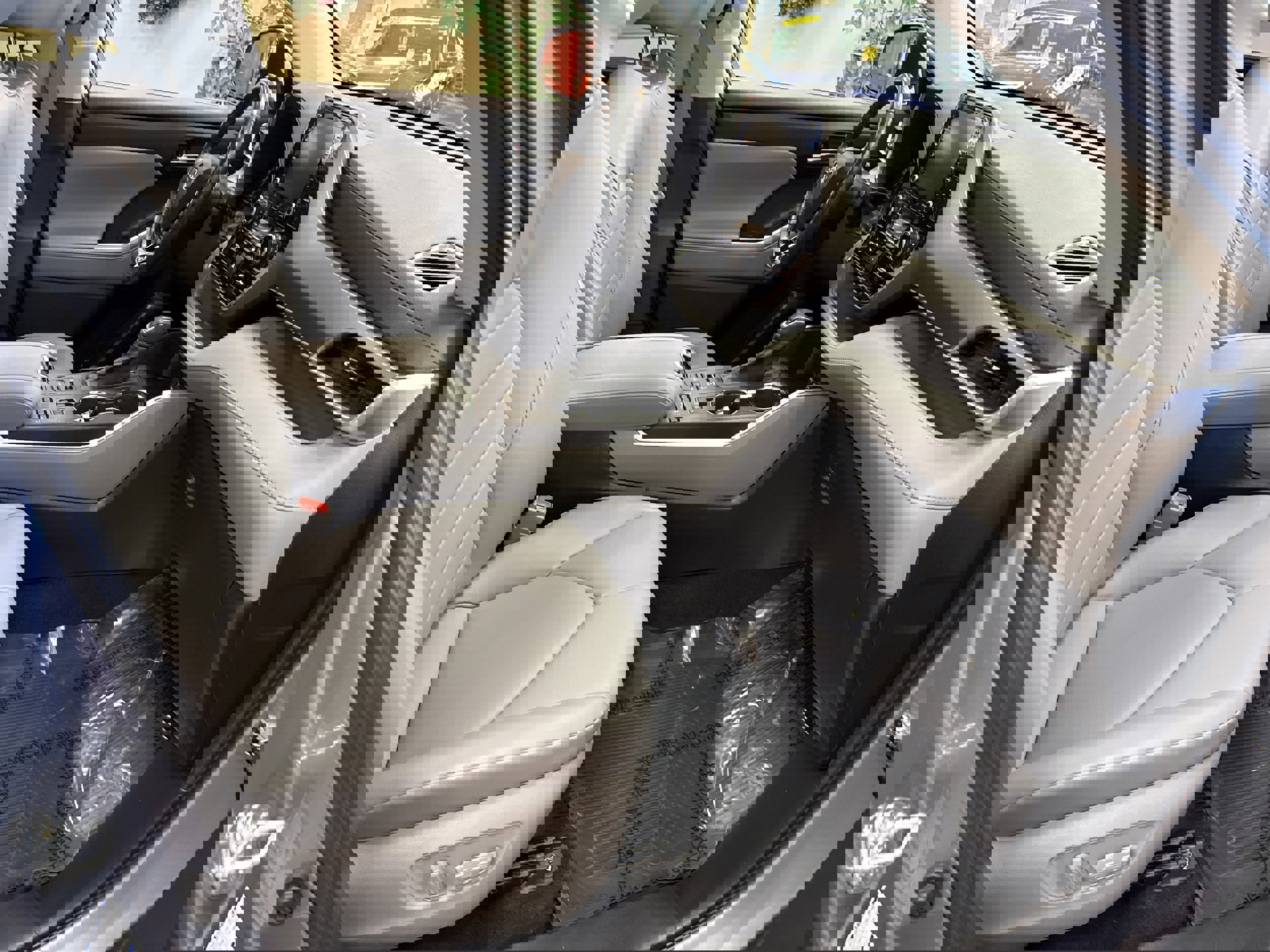 Used 2021 Toyota Highlander XLE image 16