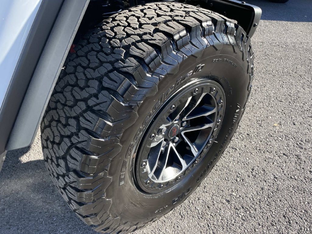 Used 2024 Jeep Wrangler Unlimited Rubicon AWD/4WD image 36