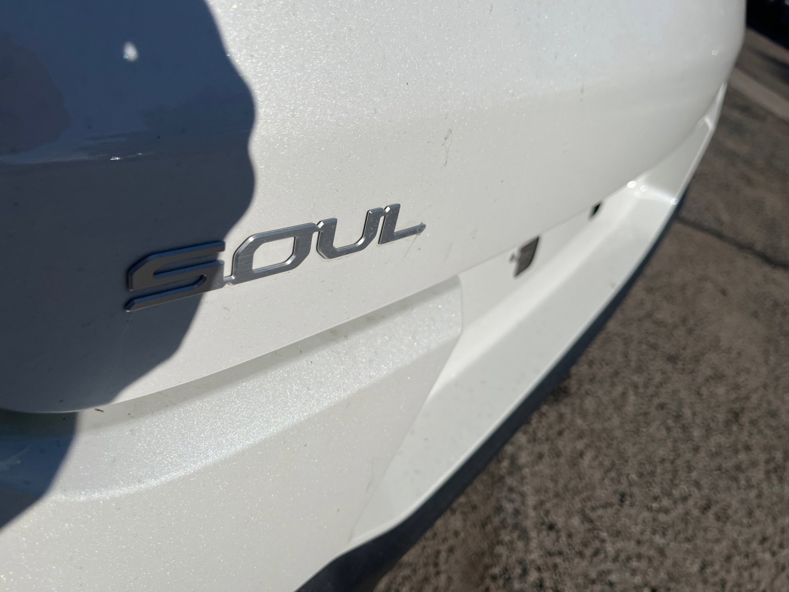 Used 2025 Kia Soul LX image 24